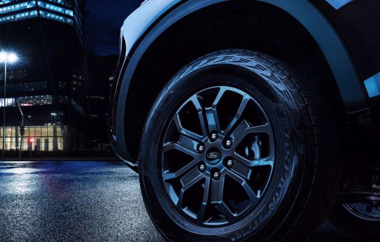 Ford Ranger black
